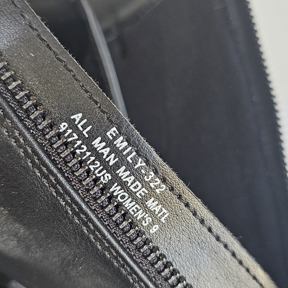 Demonia Emily- 322 - Picture 4 of 4